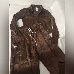 NWOT Nike Brown Satin silky coord Jogger Set for Fall Small Medium